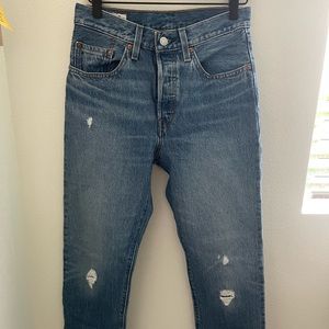 🤍SOLD🤍 LEVI’S | Straight Jeans